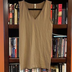 SkinnyTees Plus